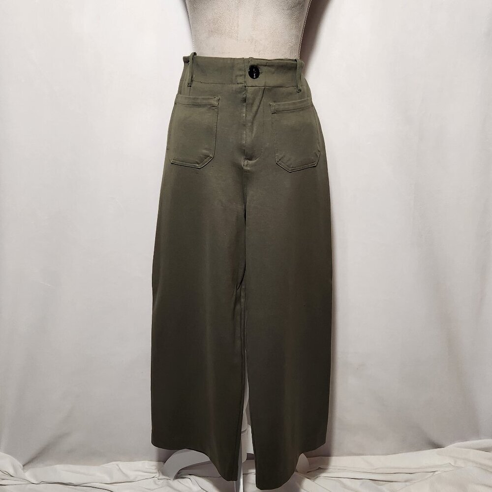 T Tahari  Women's 10 Olive Green Wide Leg Viscose Blend Pockets Cropped Pants